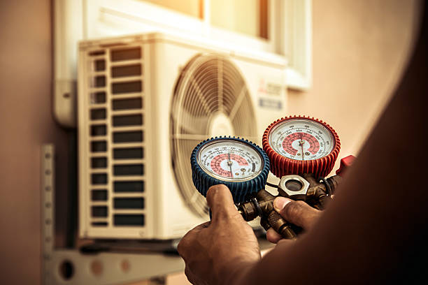 Professional Hvac Maintenance technician working in Lawndale, CA